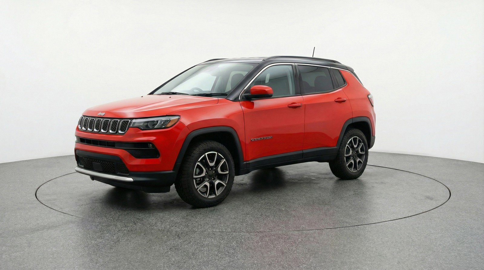 Used 2025 Jeep Compass Trailhawk image 3