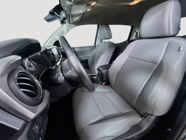 Used 2021 Toyota Tacoma SR5 AWD/4WD image 17