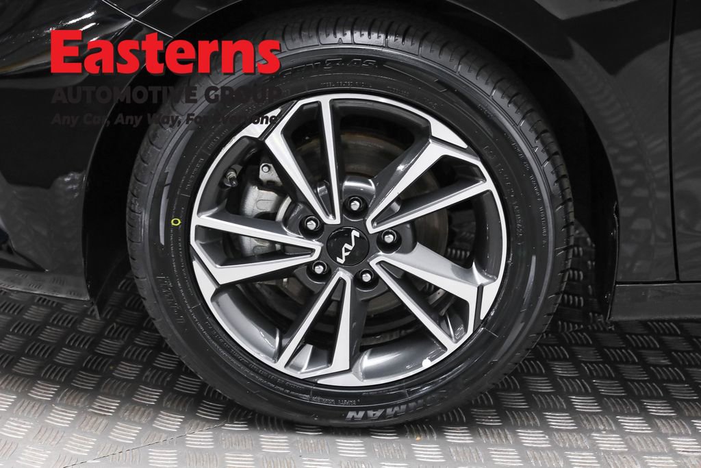 Used 2024 Kia Forte LXS image 32