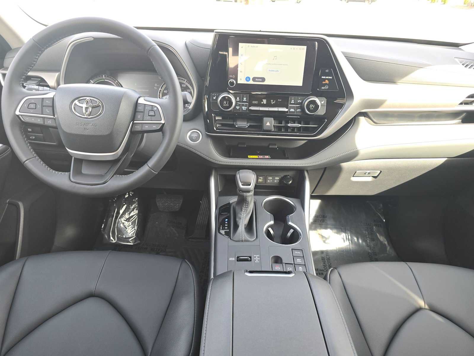Used 2026 Toyota Highlander XLE AWD/4WD image 18