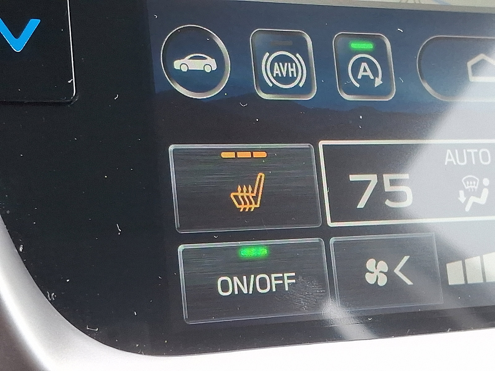 Certified 2025 Subaru Legacy Limited image 28