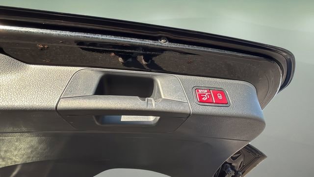 Used 2022 Mercedes-Benz GLB 250 GLB 250 image 38