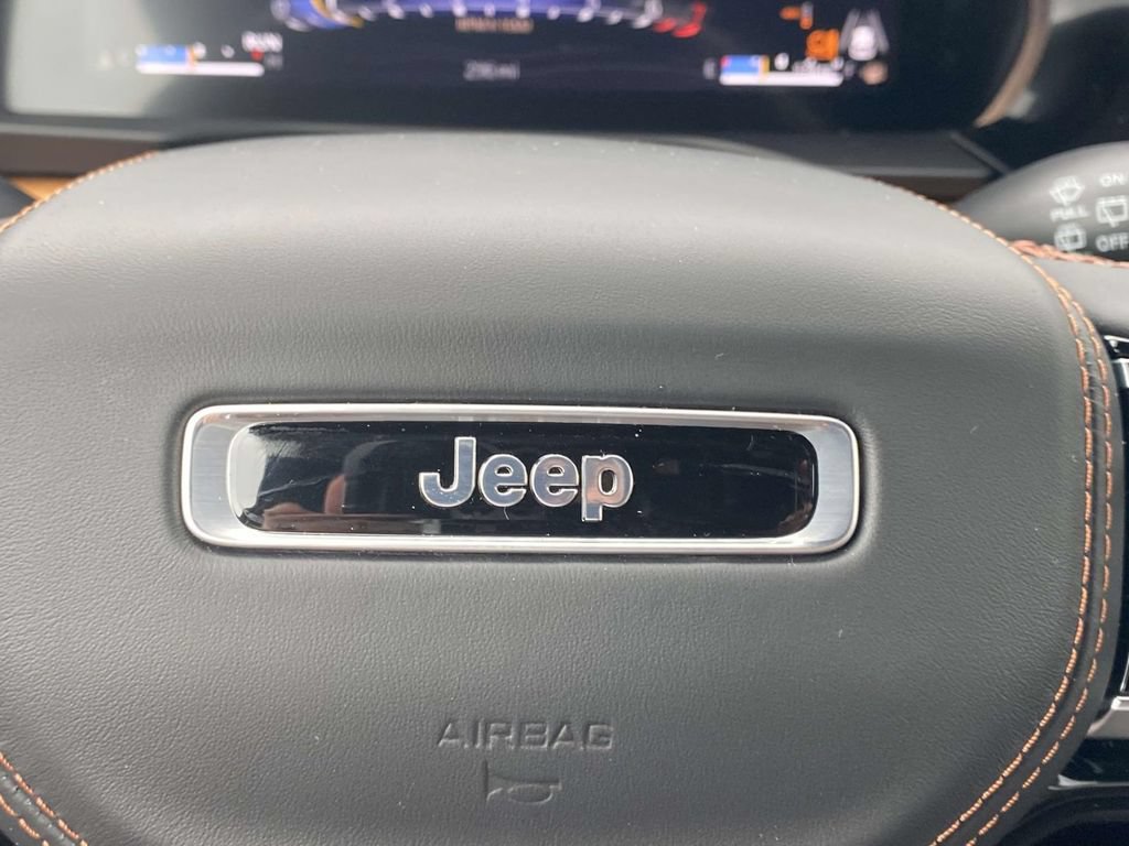 New 2026 Jeep Grand Cherokee Summit w/ Obsidian Package AWD/4WD image 57