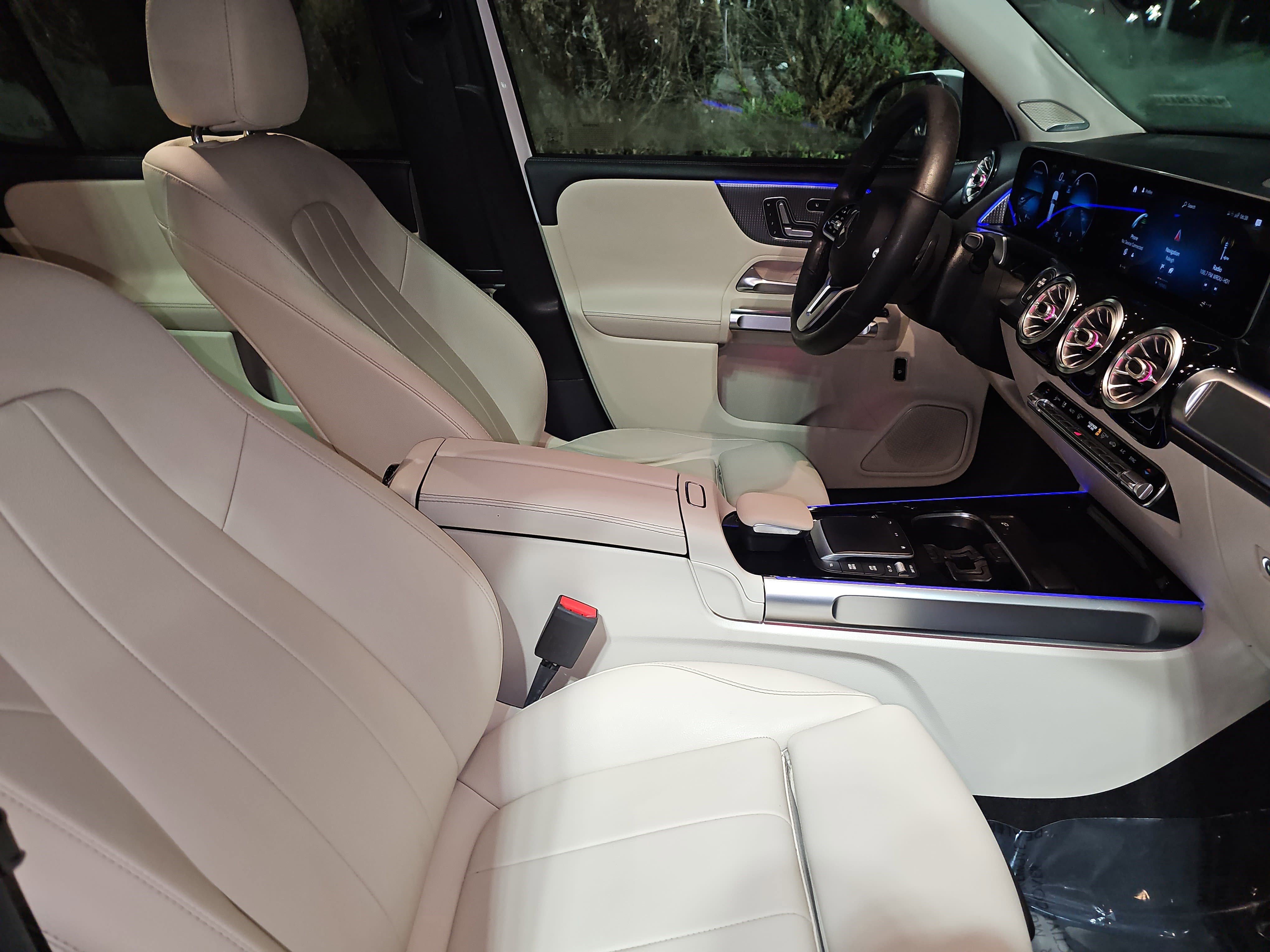 Used 2021 Mercedes-Benz GLB 250 4MATIC image 10