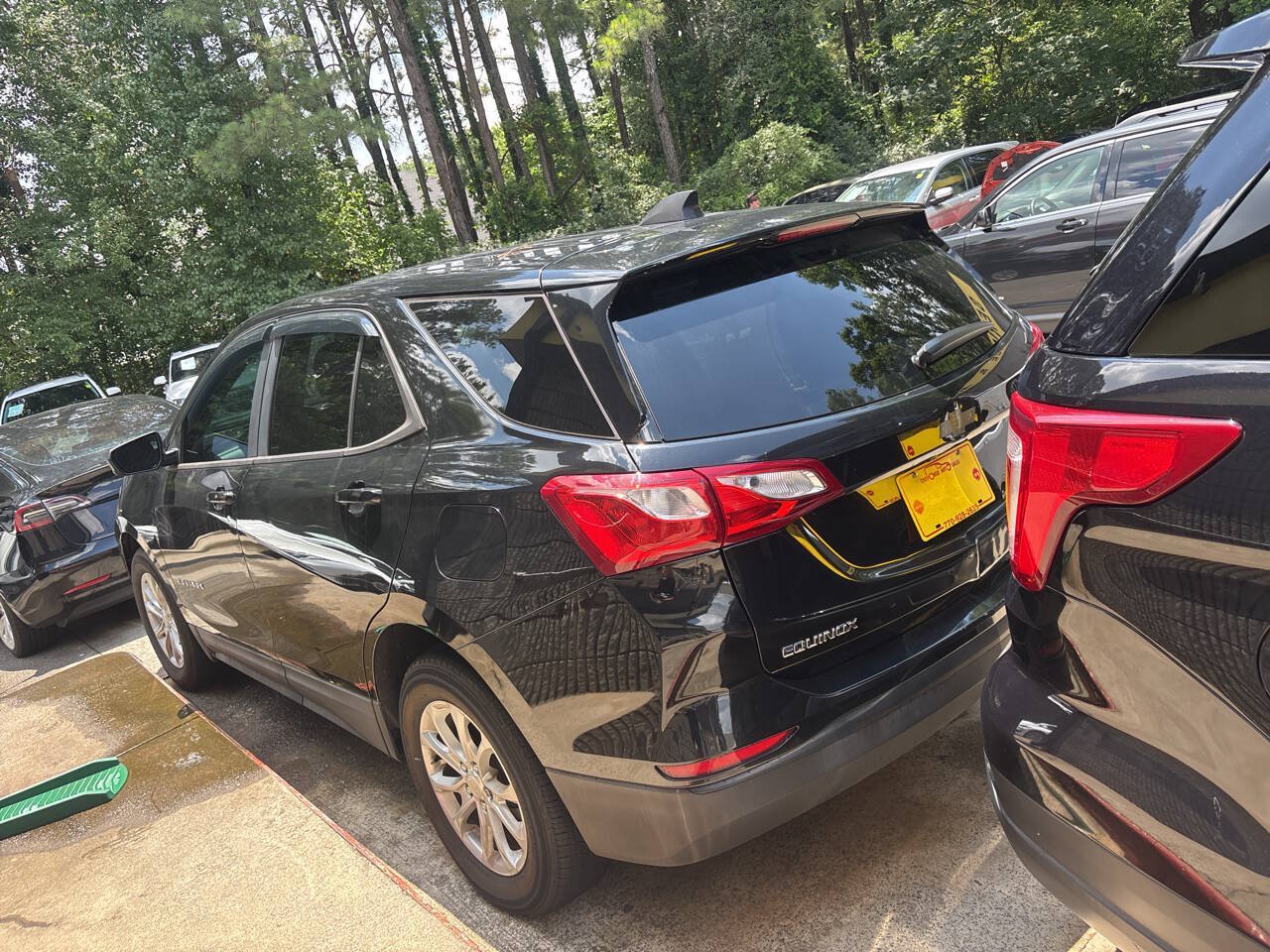 Used 2020 Chevrolet Equinox LS w/ LS Convenience Package FWD image 9