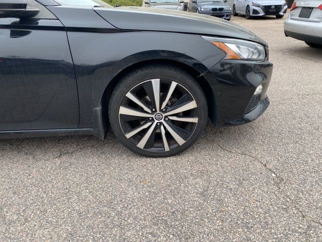 Used 2019 Nissan Altima 2.5 SR w/ SR Premium Package FWD image 5