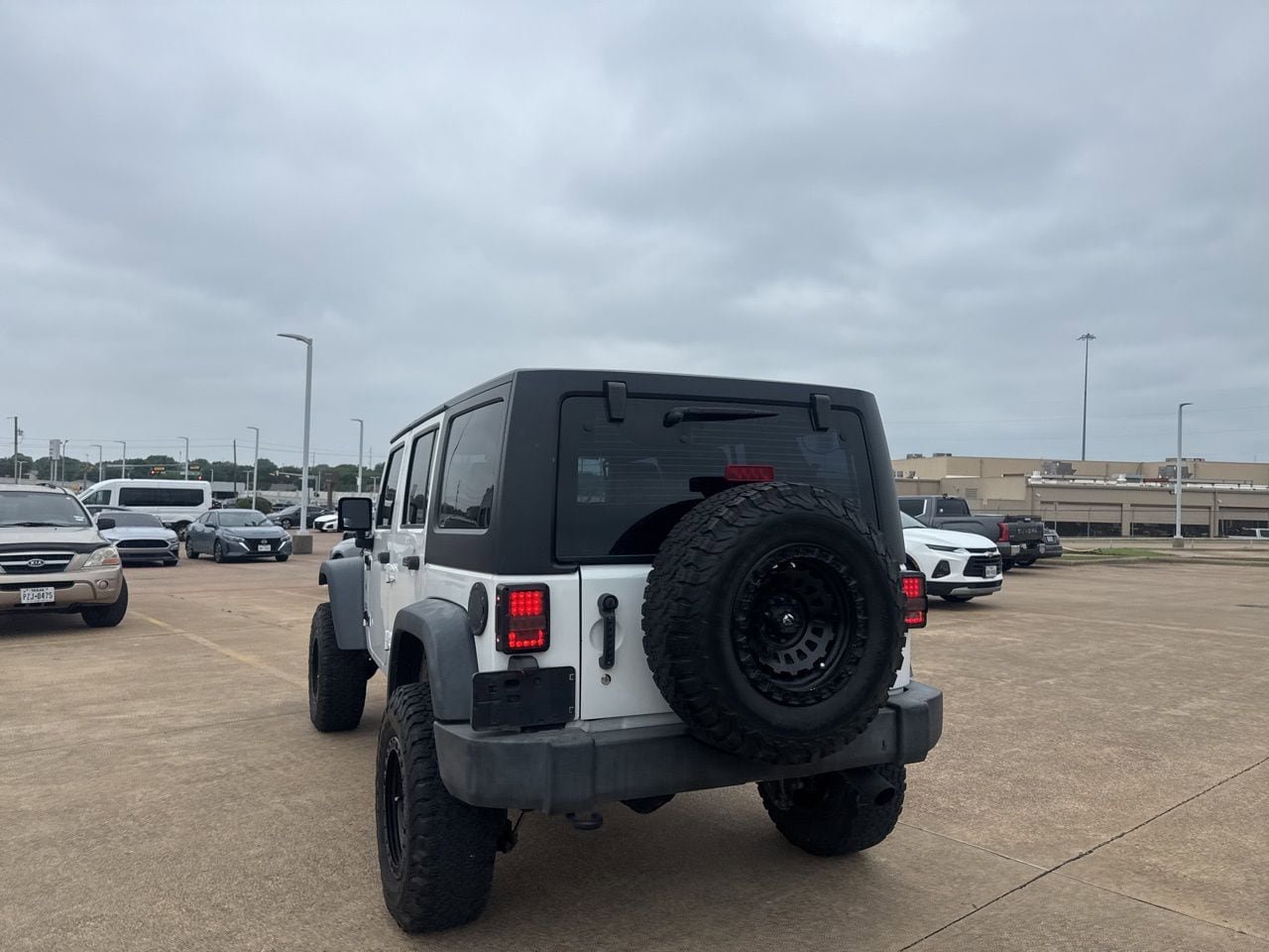Used 2017 Jeep Wrangler Unlimited Sport AWD/4WD image 17
