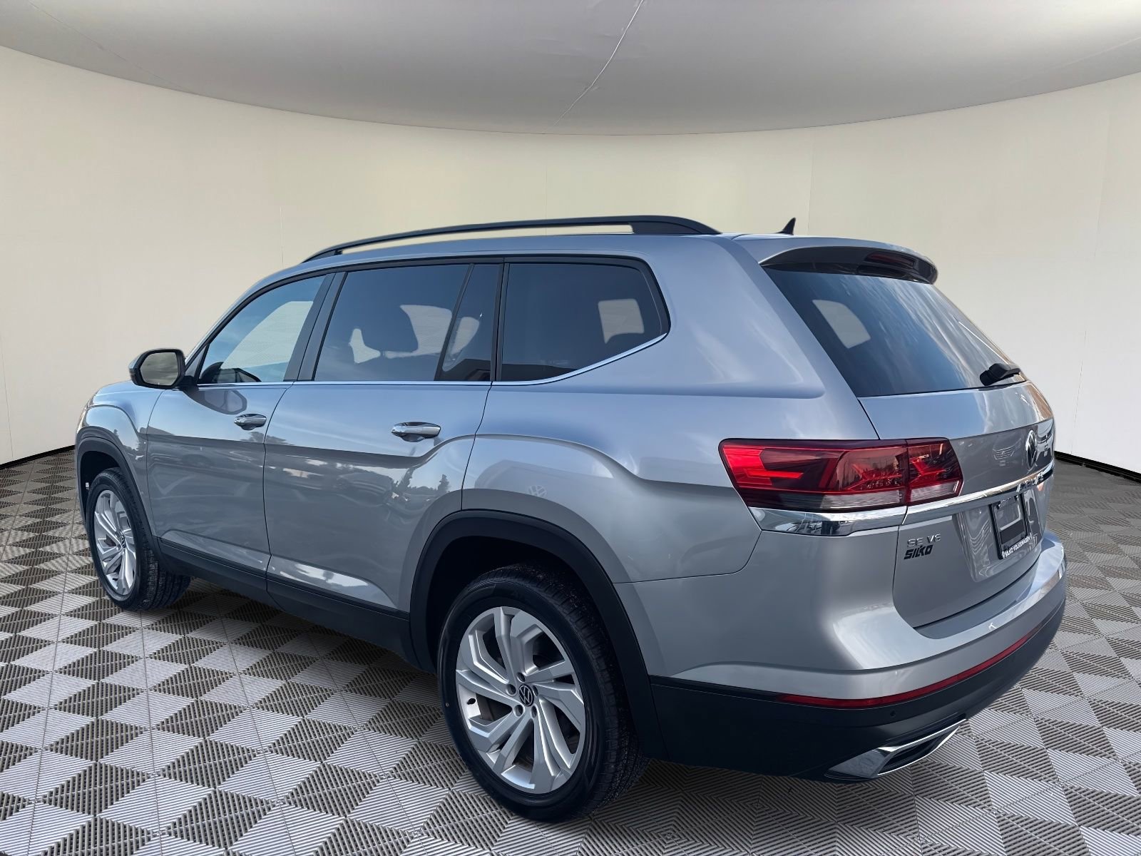 Certified 2022 Volkswagen Atlas SE image 10