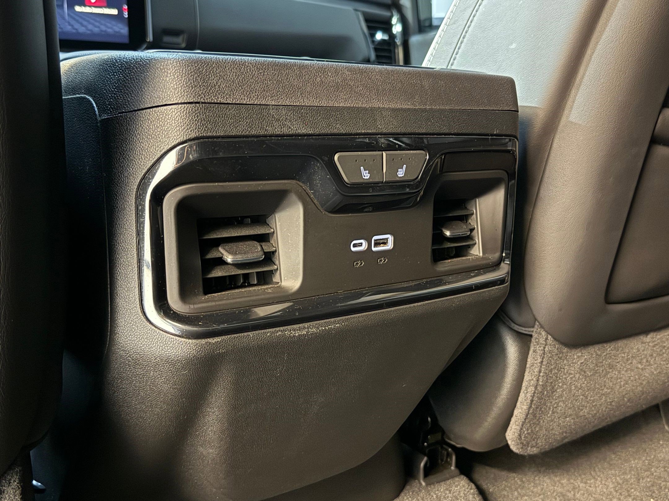 Used 2024 GMC Sierra 2500 AT4X w/ AT4X AEV Edition image 42