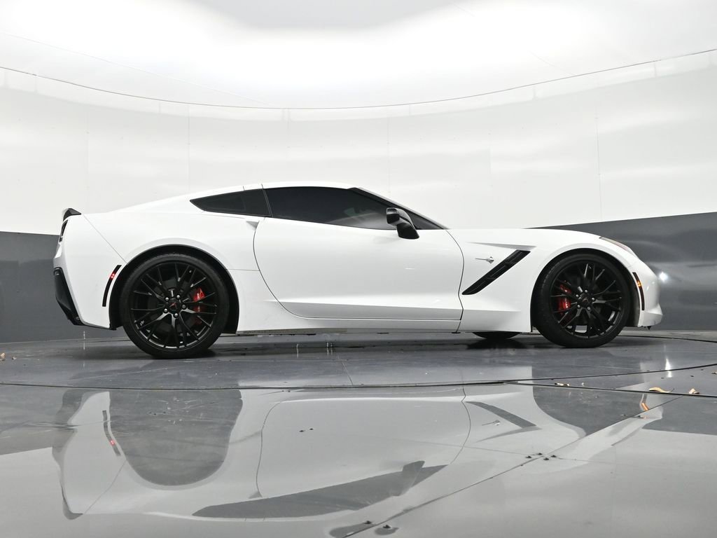 Used 2015 Chevrolet Corvette Stingray Coupe image 30