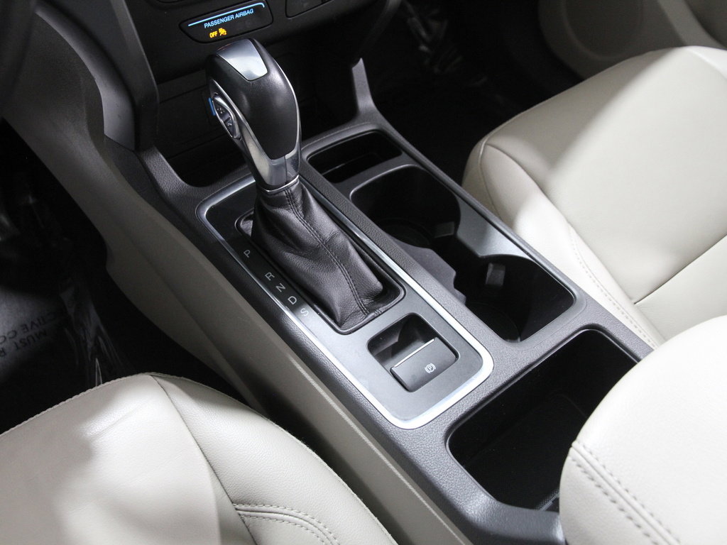 Used 2018 Ford Escape SEL image 16