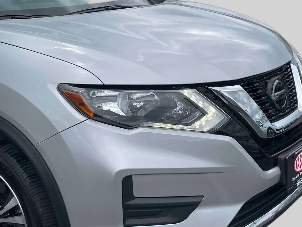 Used 2019 Nissan Rogue SV w/ Premium Package AWD/4WD image 10