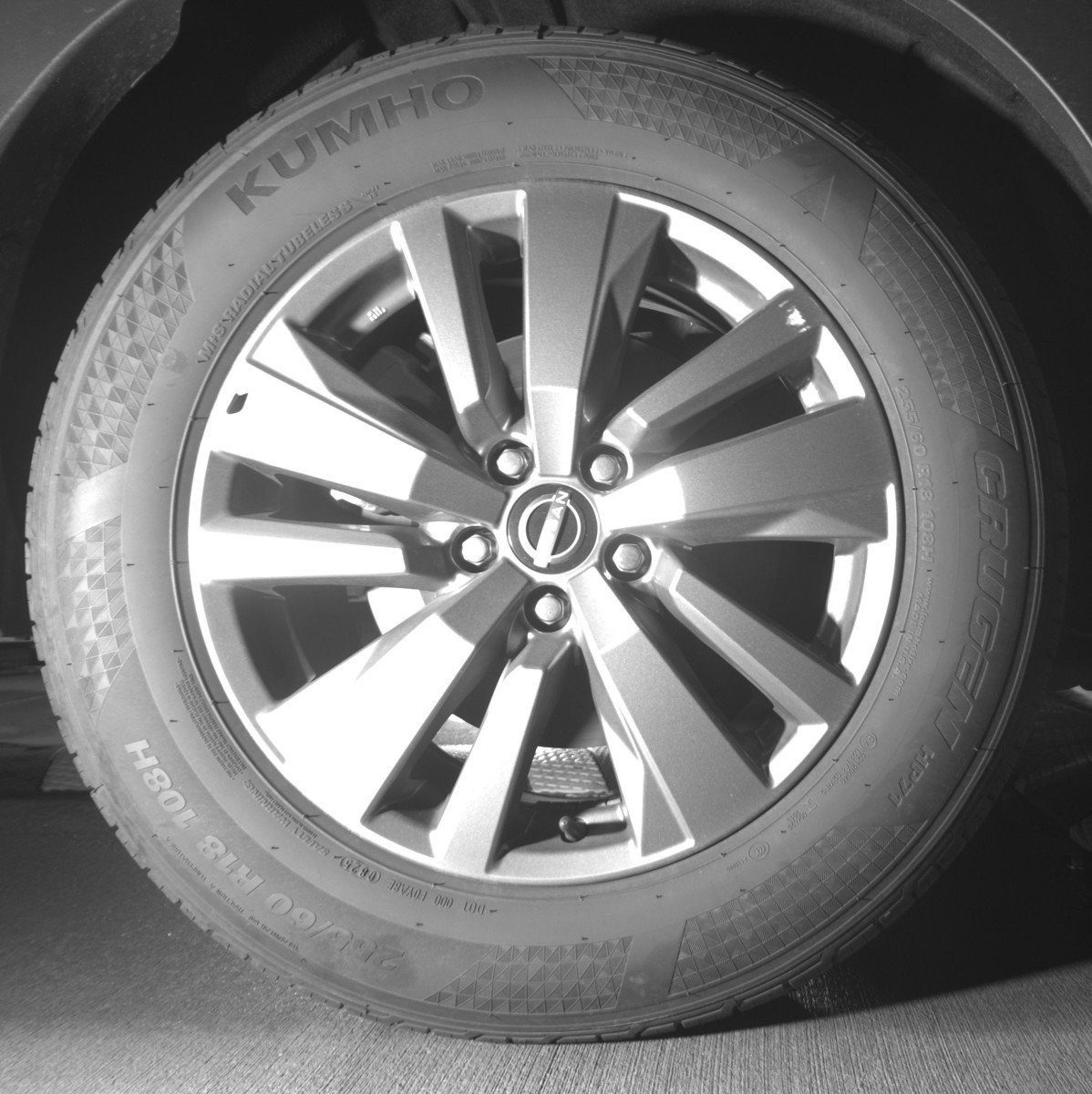 Used 2025 Nissan Pathfinder SV FWD image 15