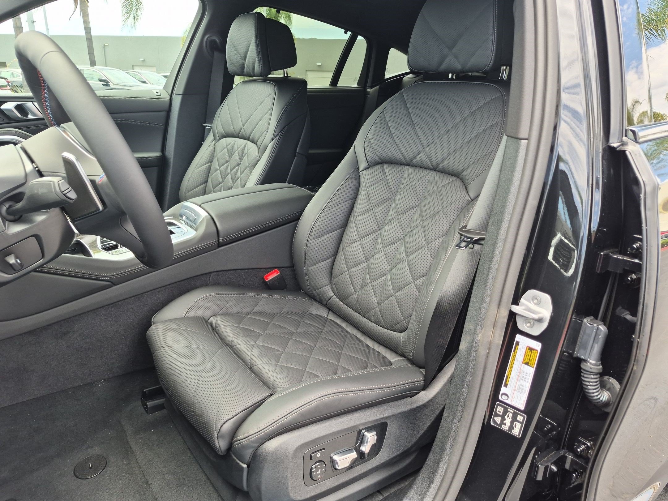New 2027 BMW X6 M60i AWD/4WD image 16