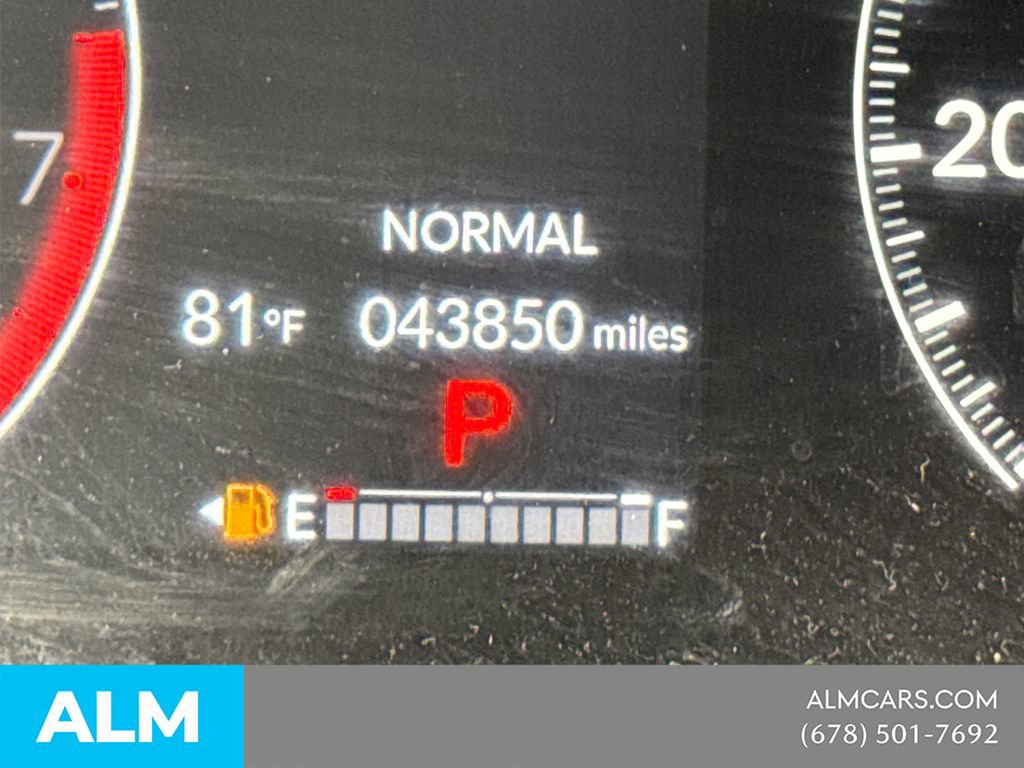 Used 2025 Honda Pilot EX-L image 30
