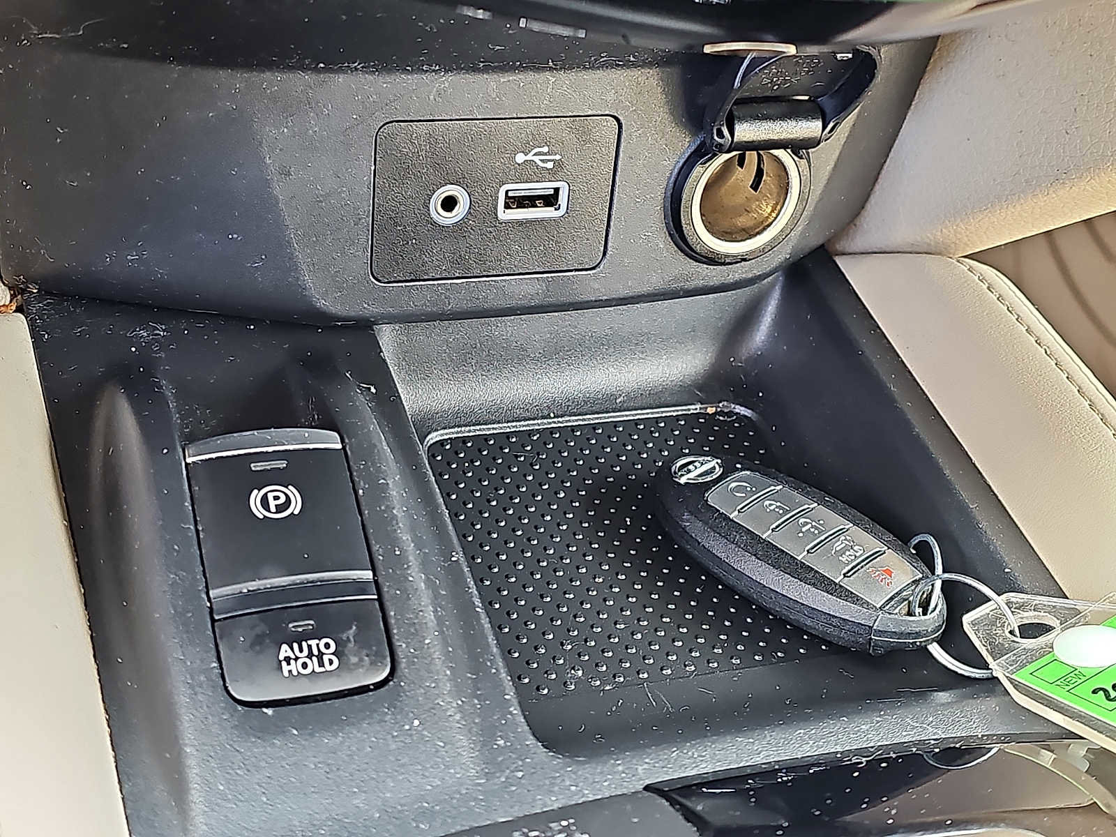 Used 2019 Nissan Rogue SL w/ Premium Package image 25