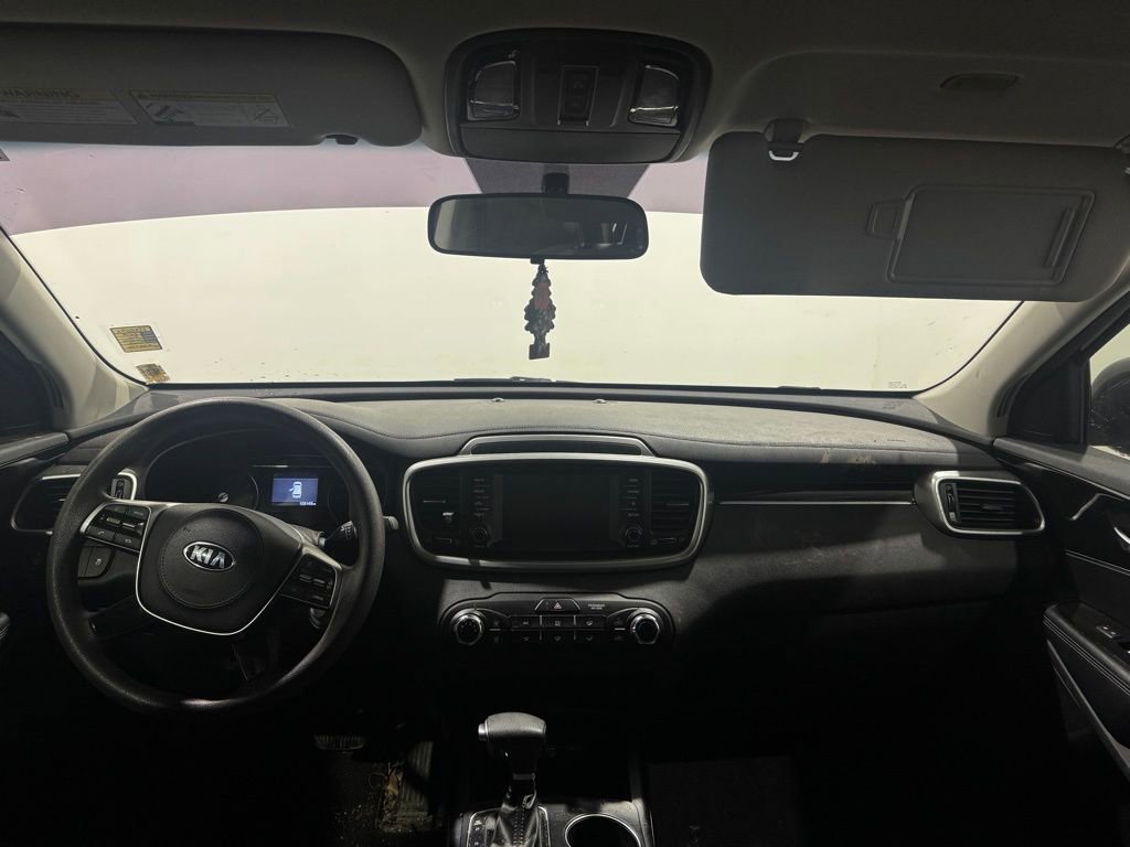 Used 2019 Kia Sorento L image 10