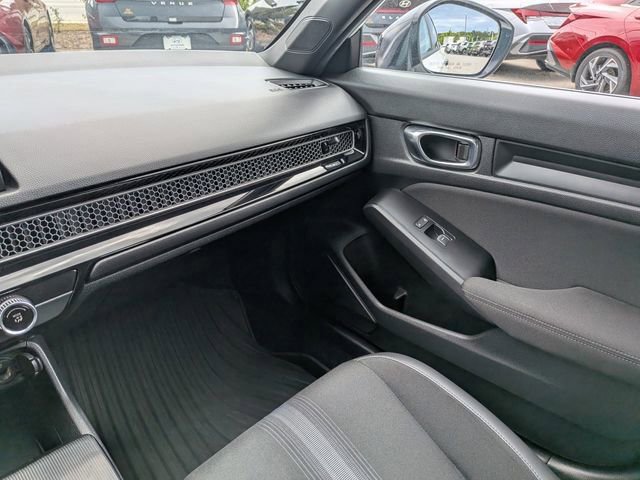 Used 2025 Honda Civic Sport image 16
