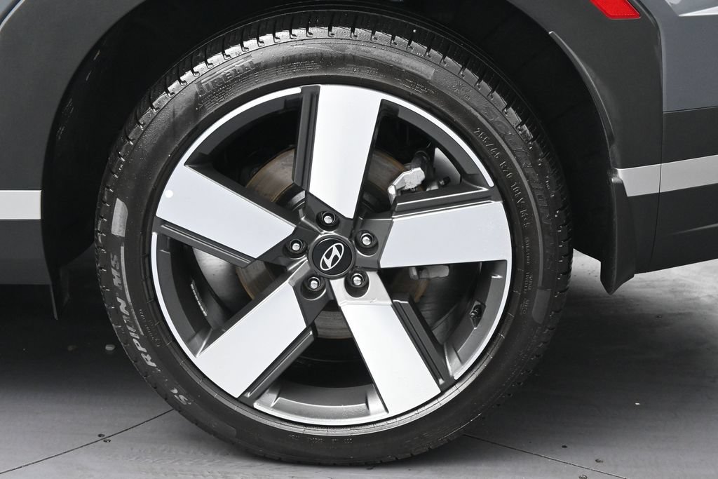 Used 2024 Hyundai Santa Fe Limited AWD/4WD image 41