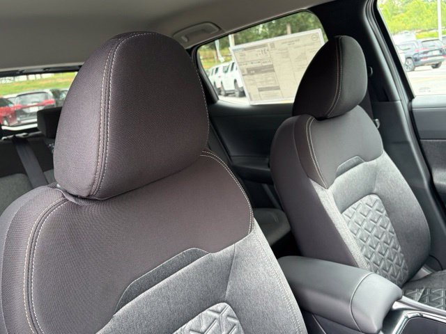New 2026 Nissan Kicks SV w/ Cold Weather Package FWD image 27