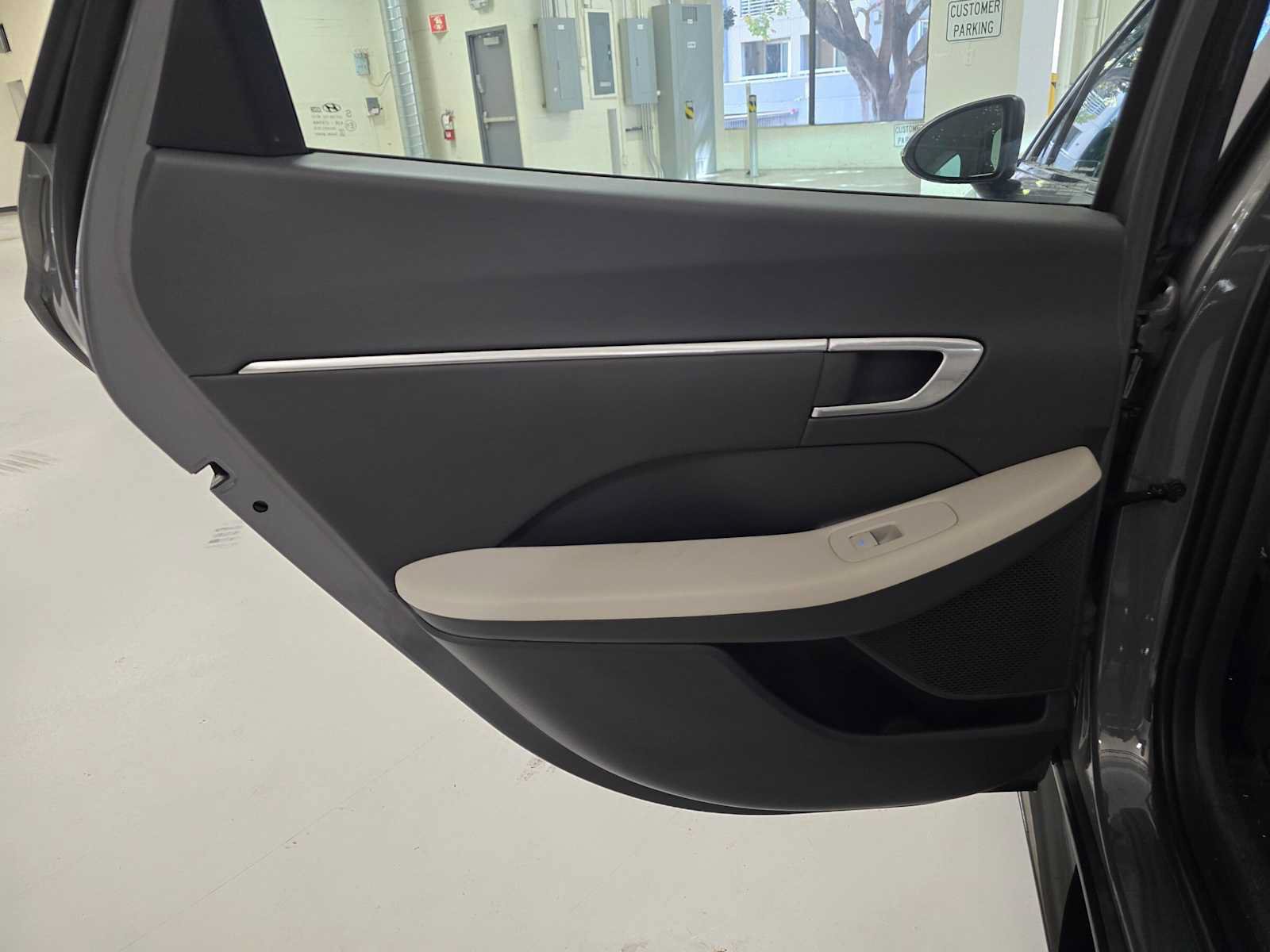 Used 2023 Hyundai Sonata SEL FWD image 12