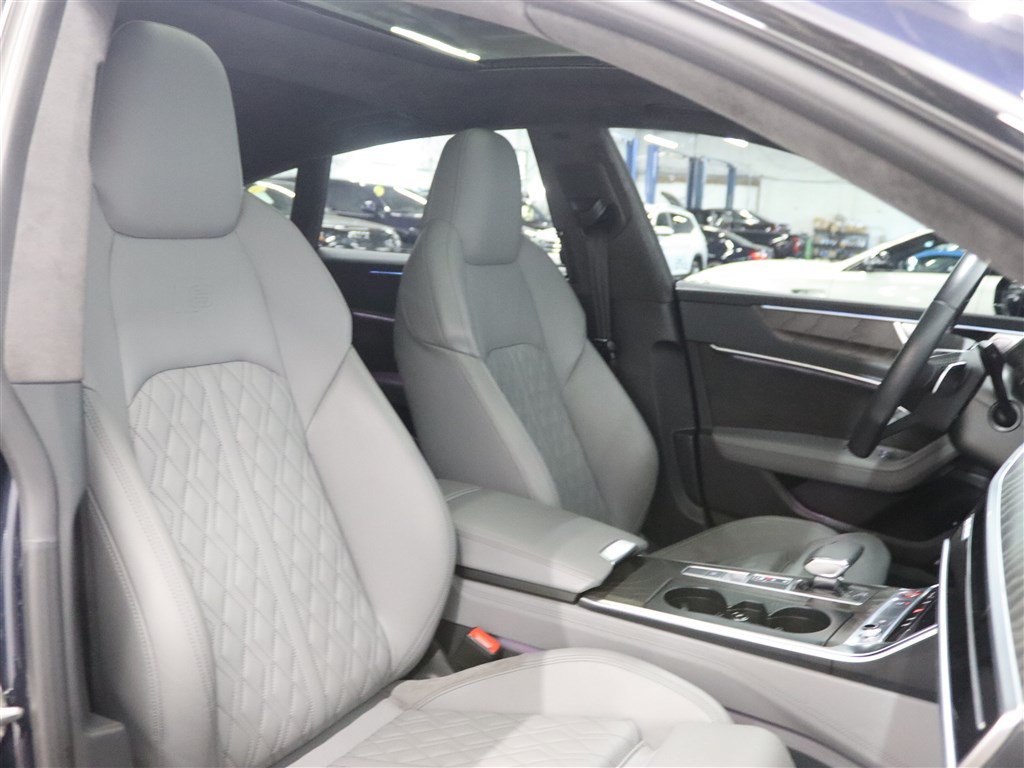 Used 2020 Audi S7 Prestige w/ Prestige Package AWD/4WD image 31