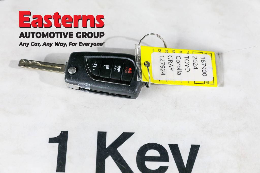 Used 2024 Toyota Corolla LE image 34