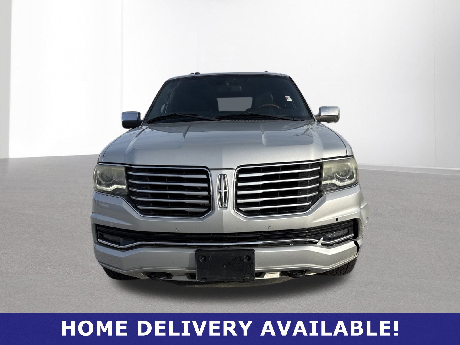 Used 2015 Lincoln Navigator L 2WD image 2