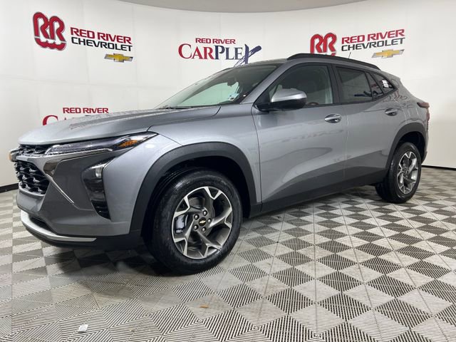 New 2026 Chevrolet Trax LT w/ Driver Confidence Package FWD image 3