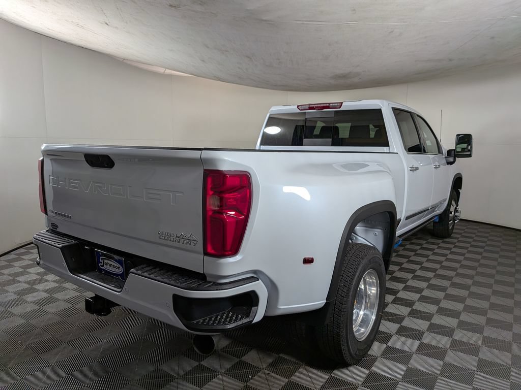 New 2026 Chevrolet Silverado 3500 High Country w/ High Country Premium Package AWD/4WD image 7
