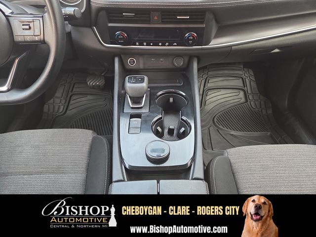 Used 2023 Nissan Rogue SV AWD/4WD image 17