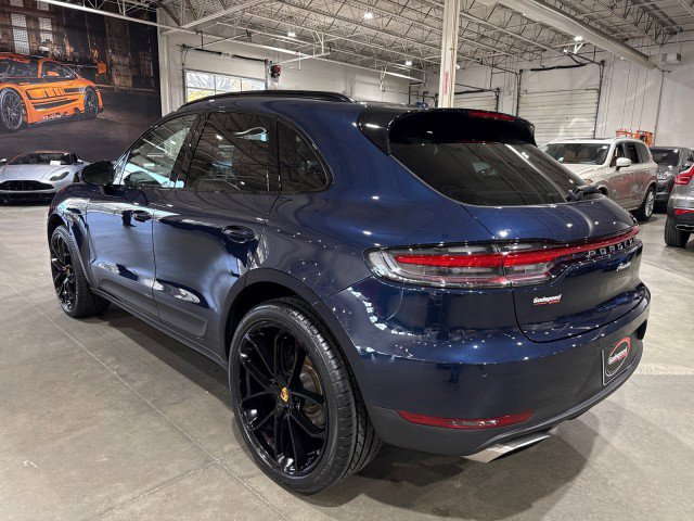Used 2021 Porsche Macan w/ Premium Package image 37