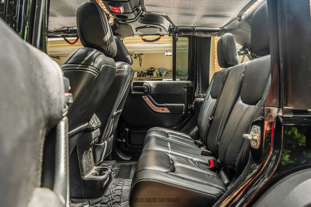 Used 2014 Jeep Wrangler Unlimited Rubicon AWD/4WD image 31