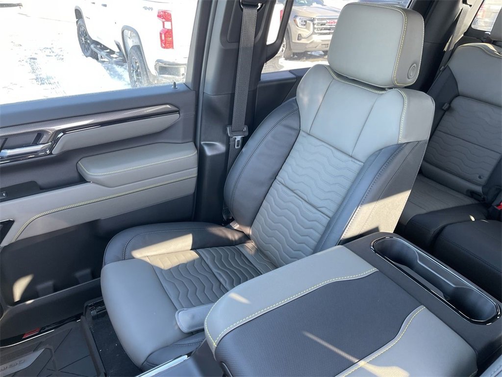 New 2026 Chevrolet Silverado 2500 ZR2 image 24