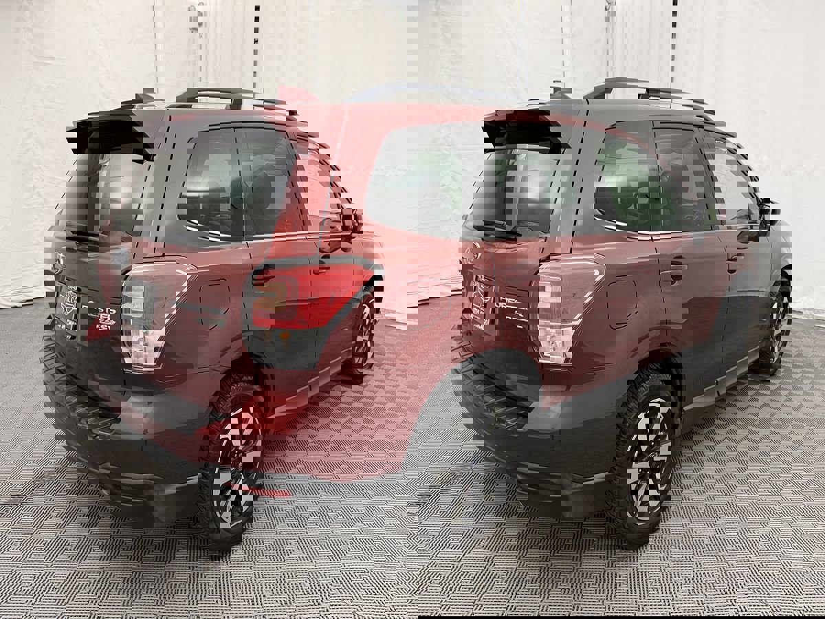 Used 2017 Subaru Forester 2.5i Limited w/ Popular Package #2 image 5