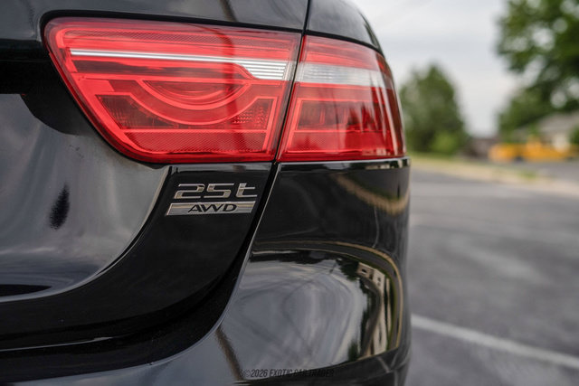 Used 2018 Jaguar XE Premium AWD/4WD image 77