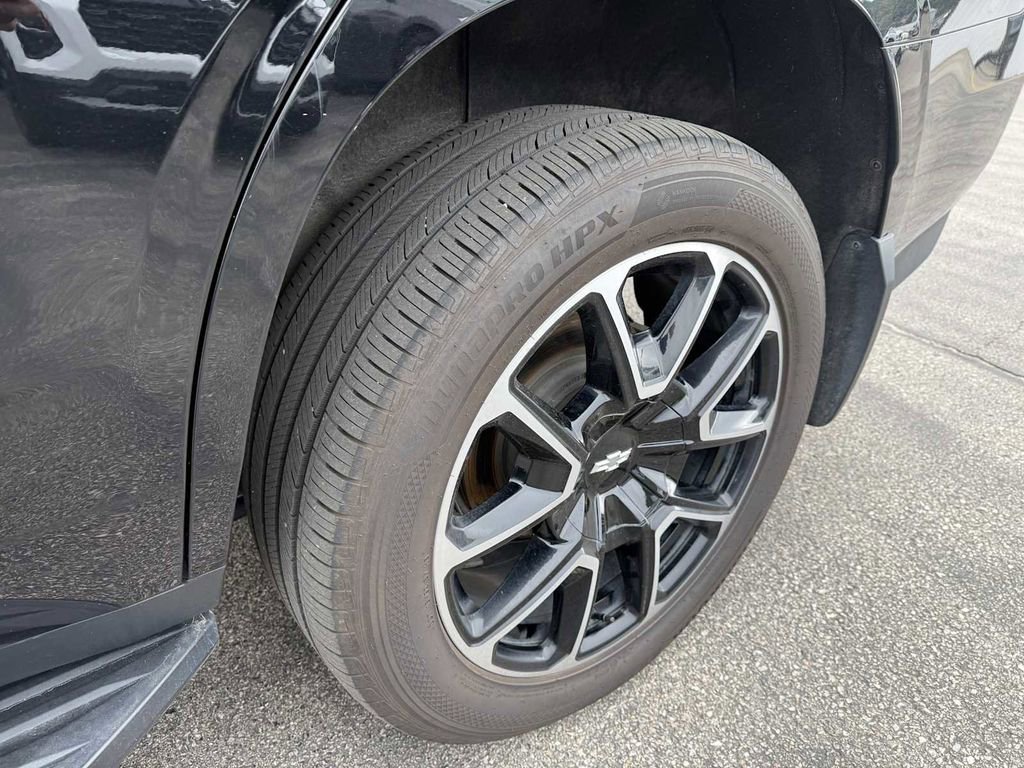 Used 2022 Chevrolet Tahoe RST image 12