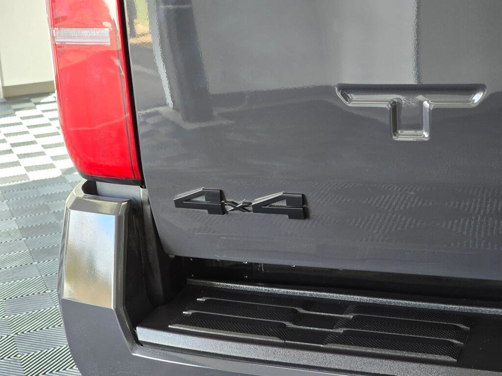 Used 2024 Toyota Tacoma TRD Off-Road image 13