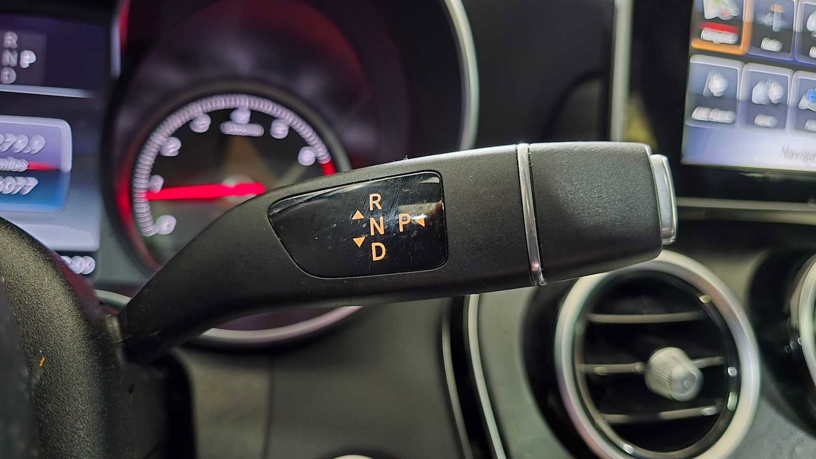 Used 2018 Mercedes-Benz C 300 Sedan image 37