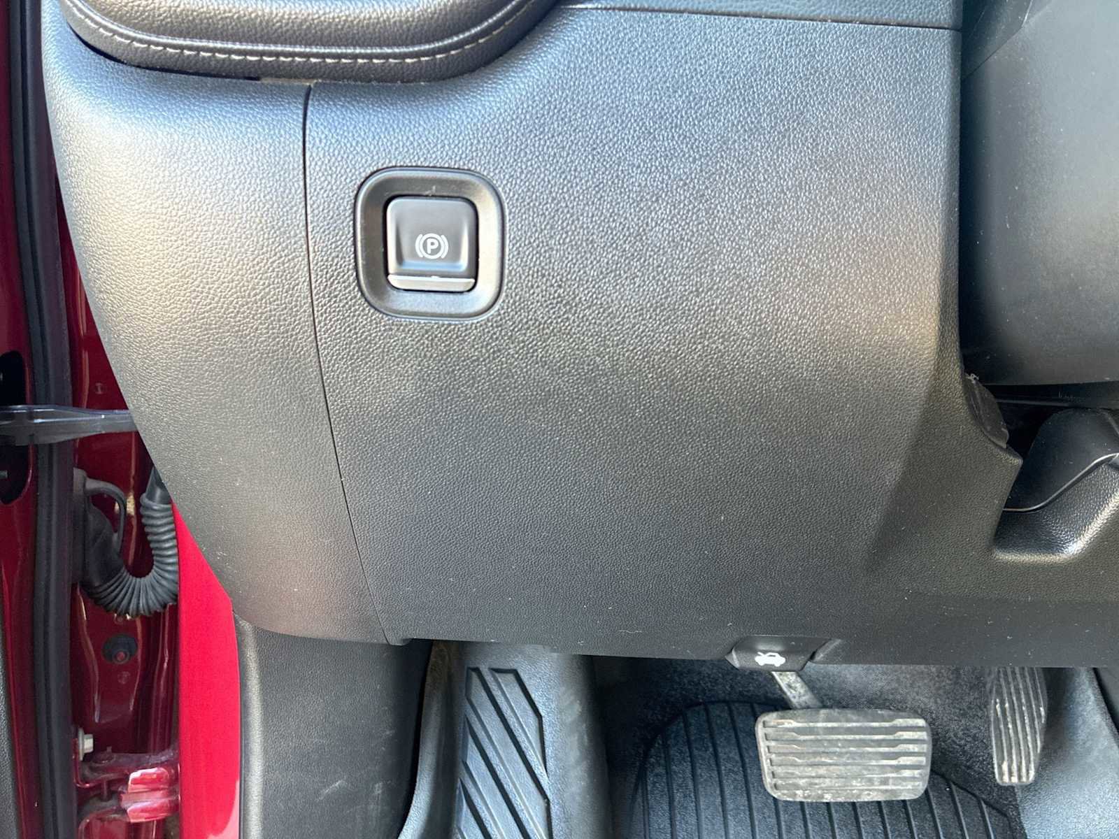 Certified 2020 Chevrolet Silverado 1500 RST image 17