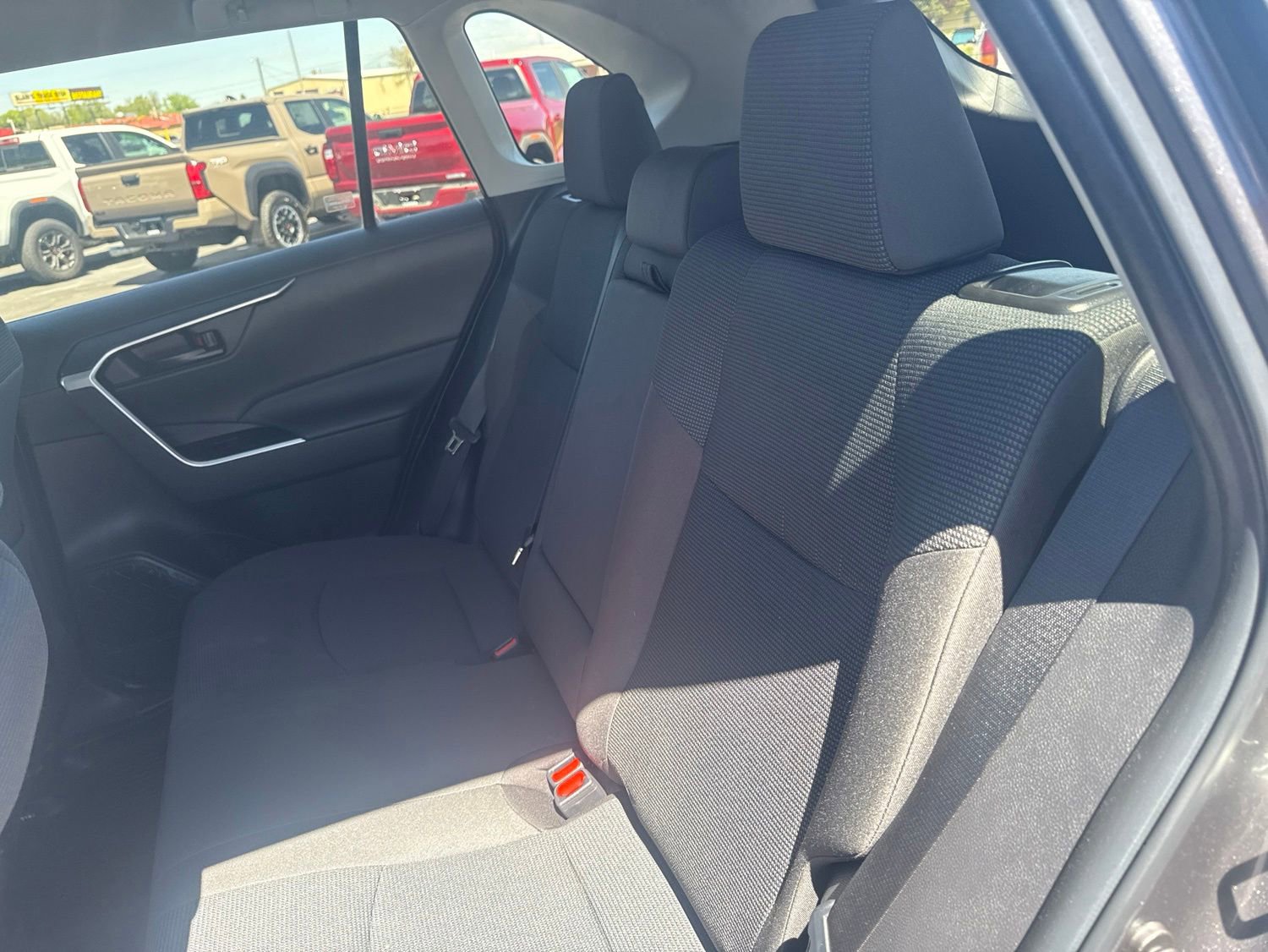 Used 2023 Toyota RAV4 LE AWD/4WD image 20