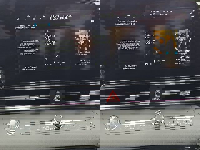 Used 2024 Hyundai Elantra SEL image 15