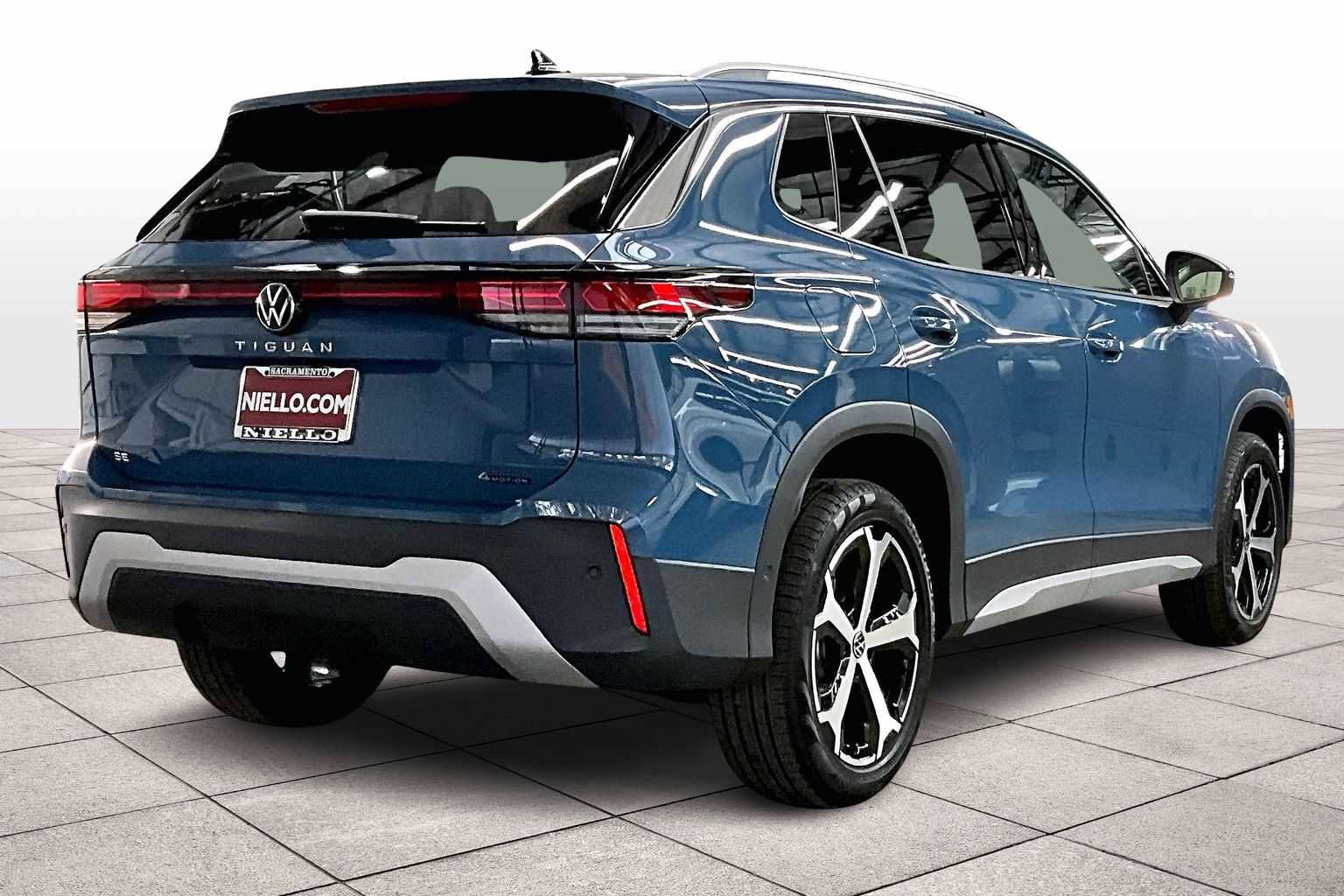 New 2026 Volkswagen Tiguan SE image 4