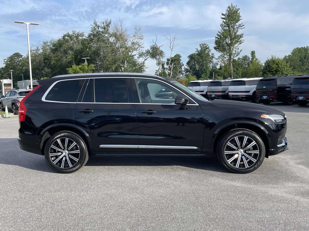 Used 2025 Volvo XC90 B5 Core AWD/4WD image 29