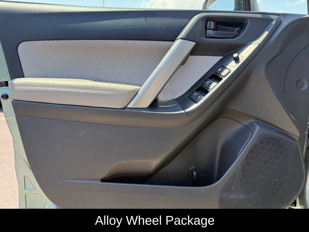 Used 2018 Subaru Forester 2.5i w/ Alloy Wheel Package AWD/4WD image 6
