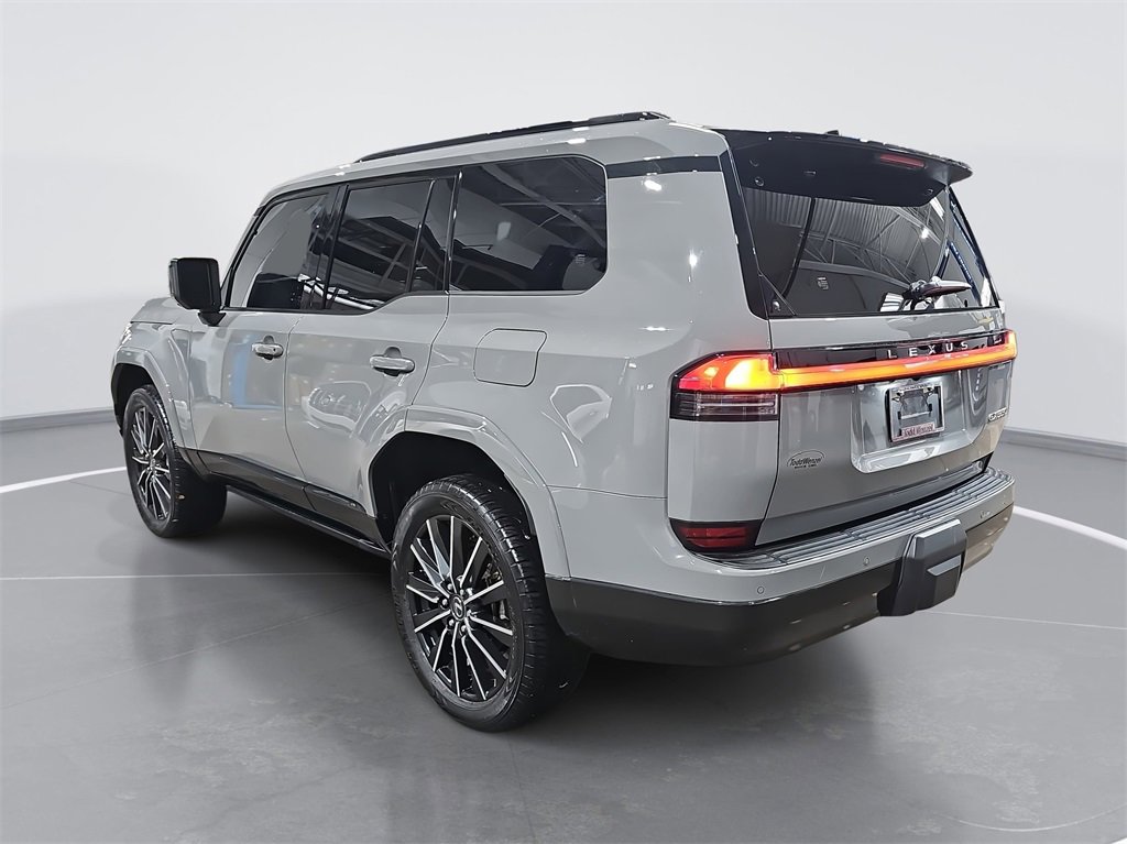 Used 2024 Lexus GX 550 image 5