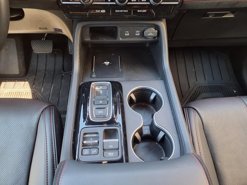 Used 2026 Honda Pilot Black Edition image 23