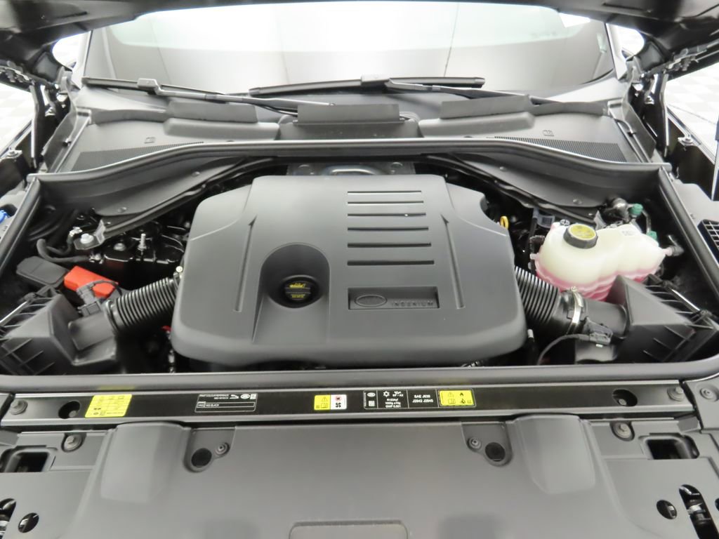 New 2026 Land Rover Range Rover Long Wheelbase SE image 29