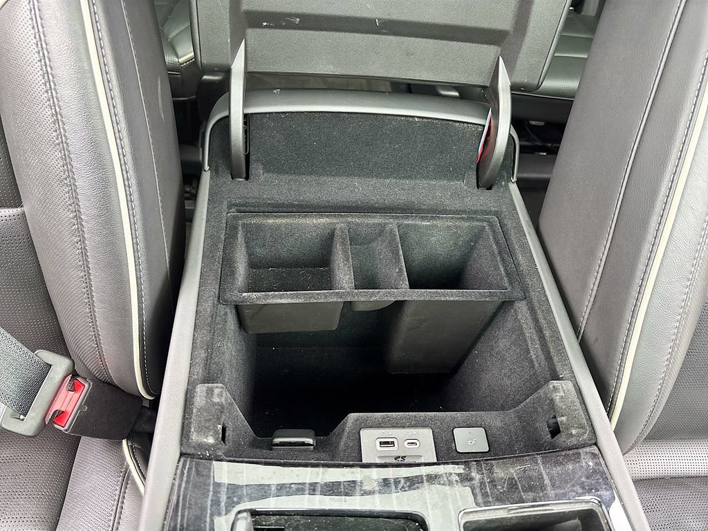 Used 2022 Cadillac Escalade Sport w/ Touring Package AWD/4WD image 38