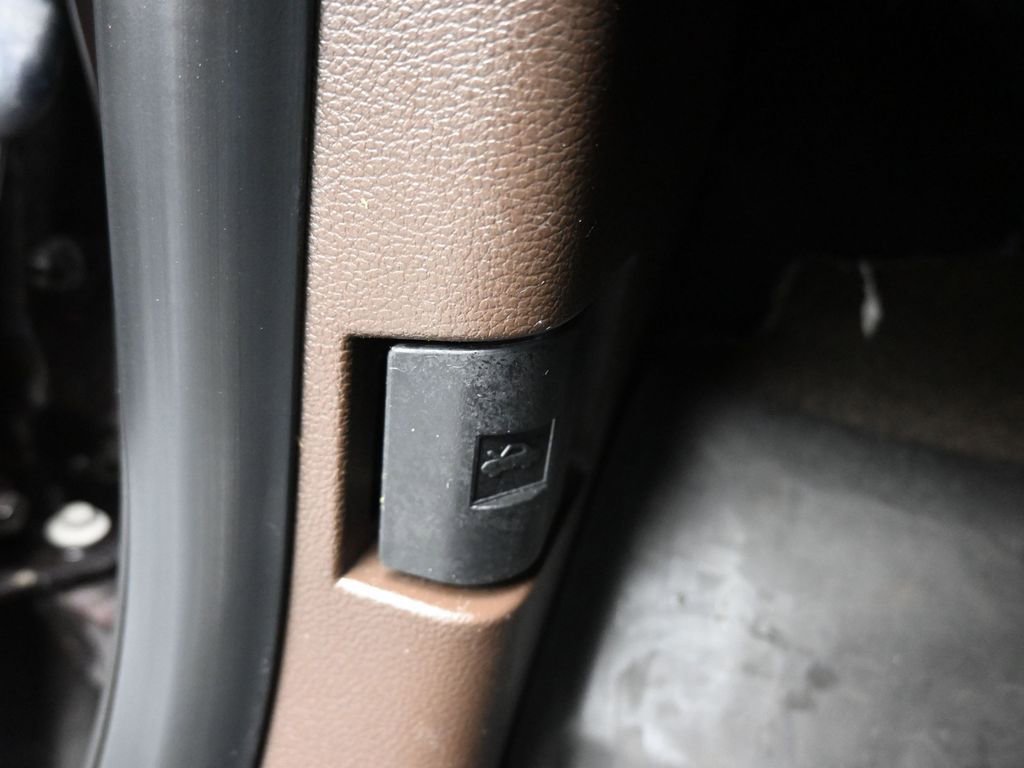 Used 2018 Ford F150 King Ranch w/ Equipment Group 601A Luxury image 36